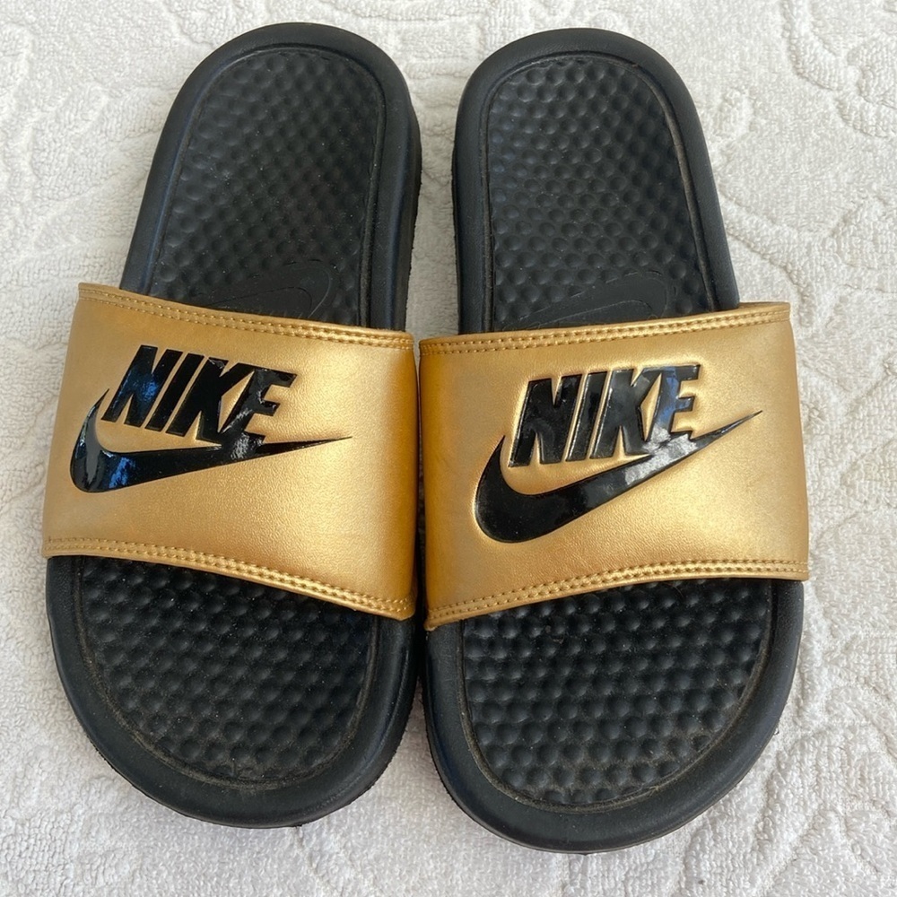 NIKE BENASSI SLIDES
